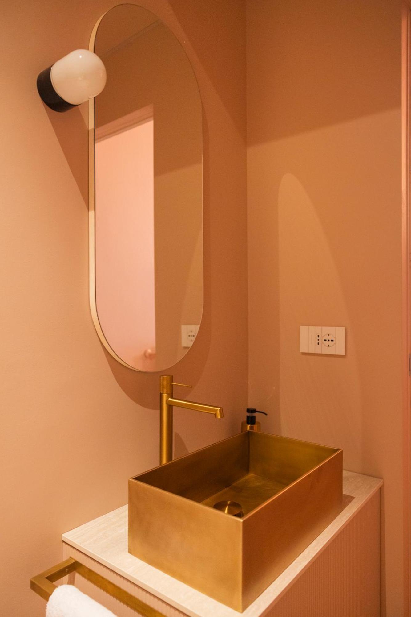 Fontana 16 Rooms Milano Esterno foto